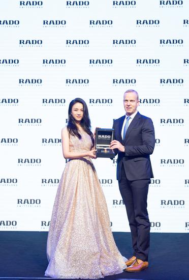 RADO瑞士雷达表全球CEO Matthias Breschan先生与全球品牌代言人汤唯小姐共同揭幕全新DiaMaster钻霸钻石系列腕表
