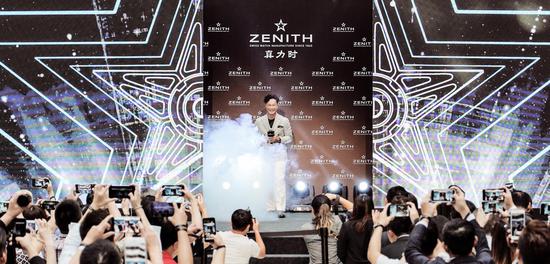“歌神”陈奕迅首次以真力时品牌代言人的身份惊艳亮相