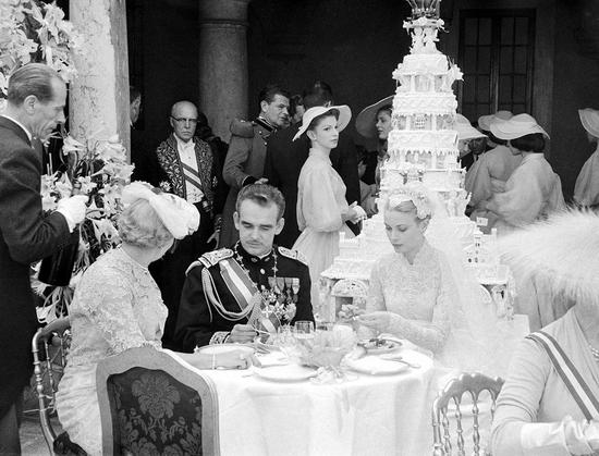 格蕾丝-凯丽与摩纳哥王子雷尼尔三世婚礼蛋糕