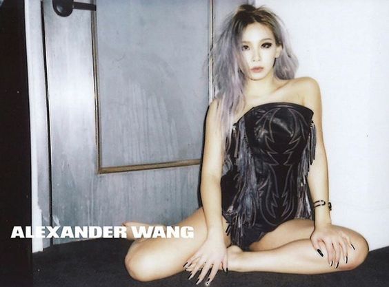 CL拍摄了Alexander Wang广告