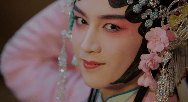 星扒客|陈晓撞脸潘粤明?奶油小生的颜值坍塌现场