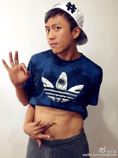 又瘦又有肉!穿衣显瘦!脱衣…就不知道啦~李晨最后再把大黑牛抬出来.