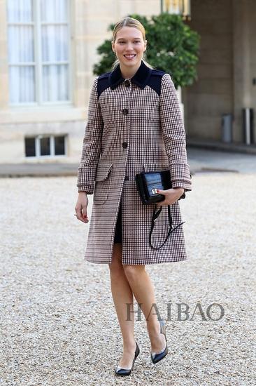 蕾雅-赛杜 (lea seydoux)长款大衣亮相