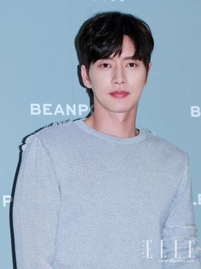 南优铉示范中分逗号刘海 田正国示范中分