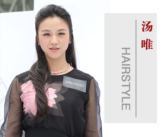 《北西2》上映 孕中的汤唯发型更显气质