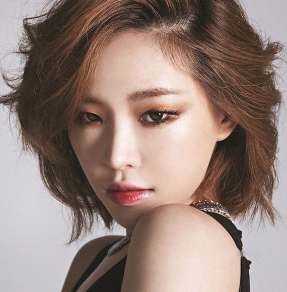 学周冬雨"小眼妆"攻克六叔的心