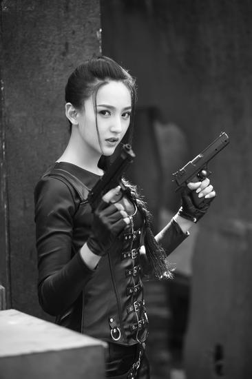 《执念师2》热播 艾晓琪变身"中国版劳拉"