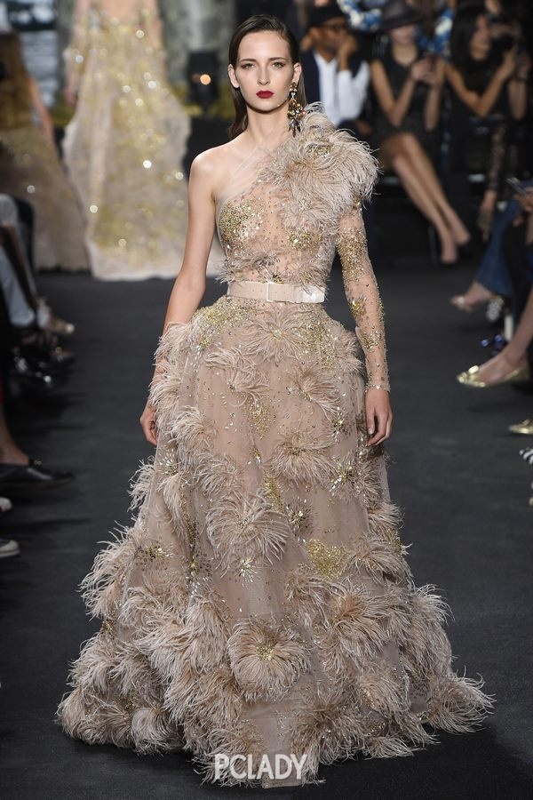 30张t台图告诉你 你该入手哪几类珠宝|t台珠宝_新浪时尚_新浪网