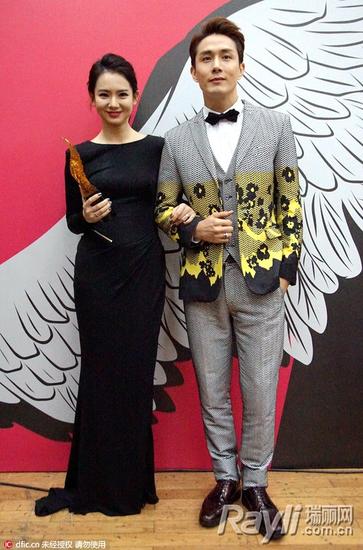 《你好乔安》戚薇再掀霸道女总裁穿搭风潮