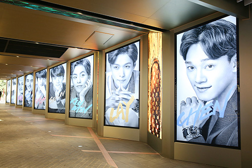 乐天免税店韩流文化之殿堂星光大道炫装登场