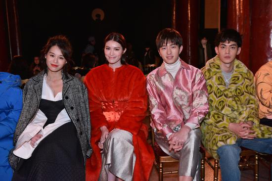 设计师朴承乾(park seung gun)亲临现场,知名艺人胡杏儿,国际超模何穗