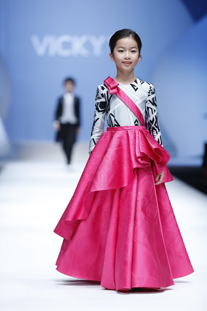 VICKY’Z-许馨尹亲子装发布会（2017/2018FW)