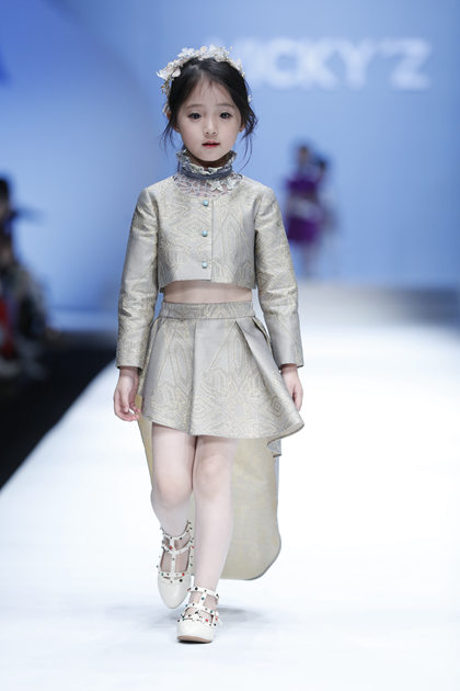 VICKY’Z-许馨尹亲子装发布会（2017/2018FW)