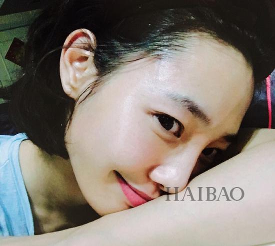 白百何素颜照自从白百何出轨门以后,女主人公就显少出现在大众视野内