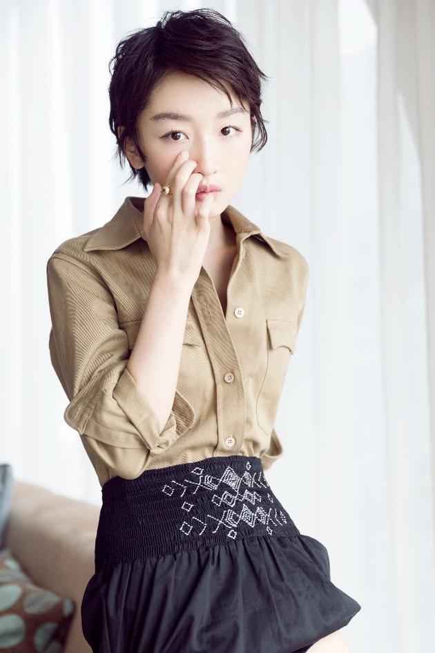 周冬雨佩戴全新Tiffany HardWear?系列珠宝