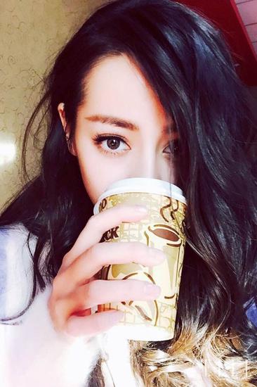 明星拍照新技能平侧15度角才是最美的自拍角度2