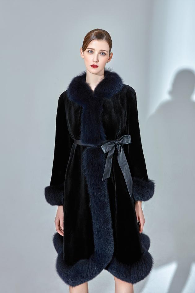 2017六度新款华美绽放 大咖云集回归真我|华美|皮草|六度_新浪时尚