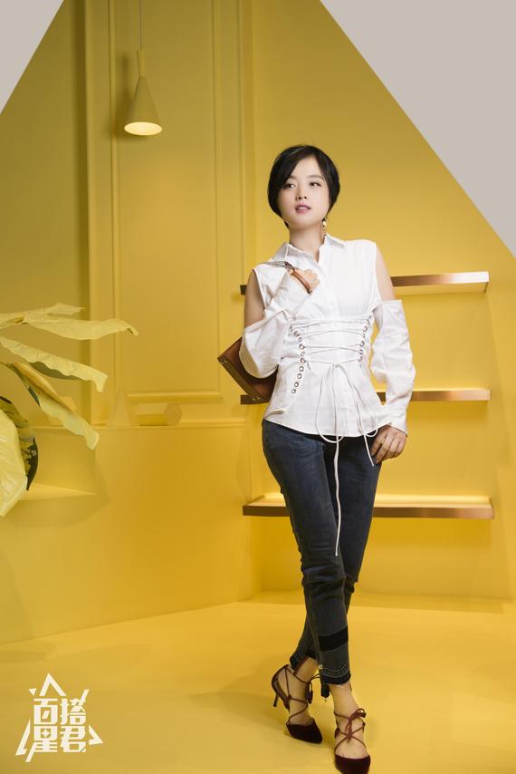 每日美搭 白雪衬衫配牛仔简约帅气