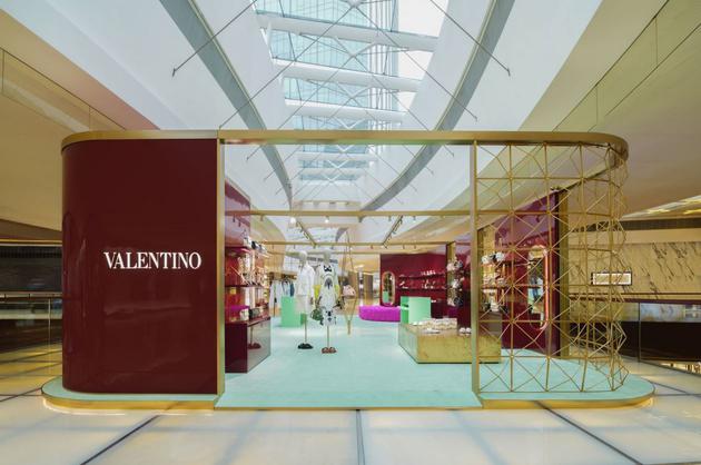 valentino华伦天奴romanstud系列限时概念店