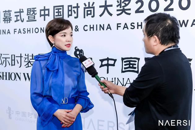 赢家时尚集团副总裁袁琼女士接受采访