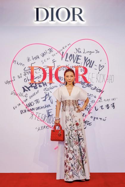 DIORAMOUR限定系列