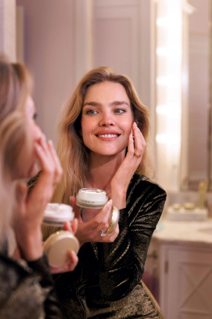 niance品牌挚爱大使水果娜凝时蓄能女性力量起航闪耀人生旅程