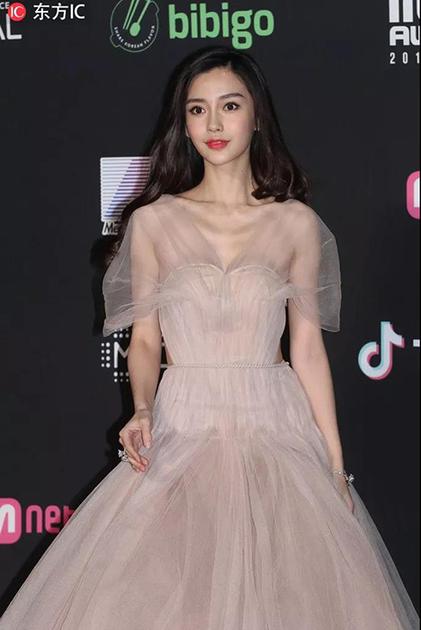Angelababy MAMA红毯生图