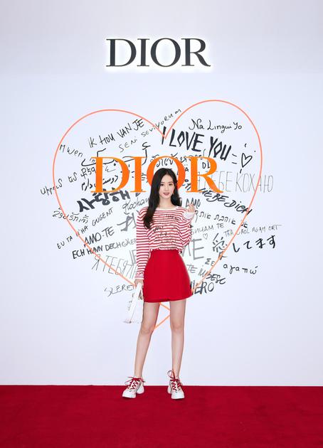 DIORAMOUR限定系列