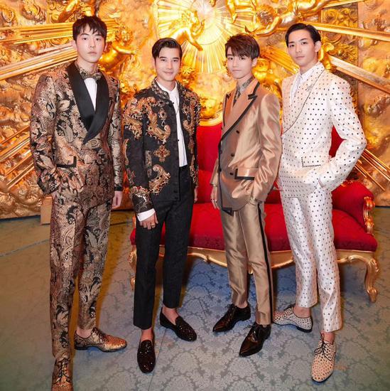 王俊凯、韩国演员模特南柱赫，日本演员龙星凉和阿亮学长马里奥一同亮相为Dolce & Gabbana走秀