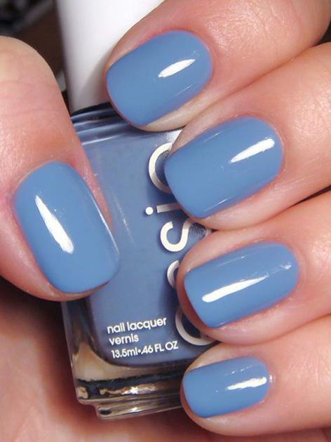 磨砂蓝色磨砂蓝色的美甲磨砂蓝色美甲除了深色系的蓝绿色,浅蓝色系也