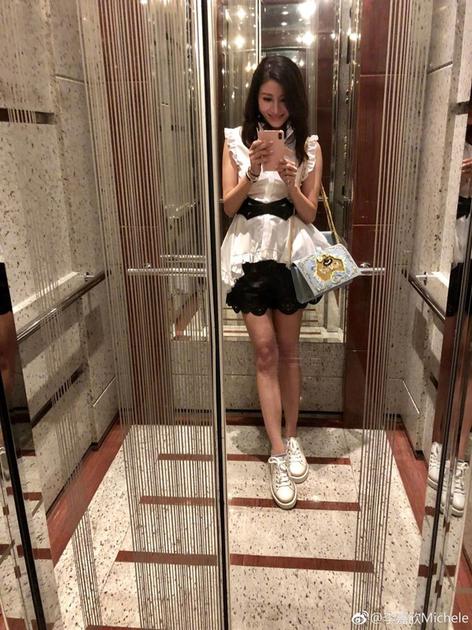李嘉欣自拍