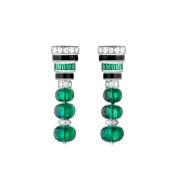 白金吊坠耳环镶嵌6颗赞比亚祖母绿，总重量27.42克拉，铺镶钻石，祖母绿及缟玛瑙。