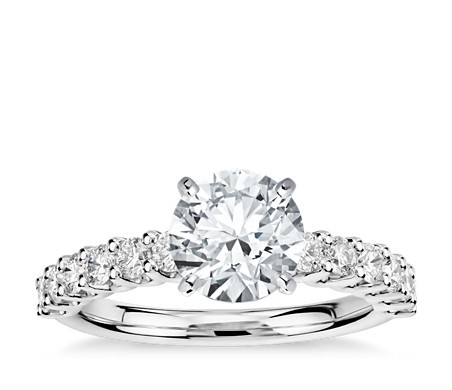 Luna 钻石订婚戒指，铂金