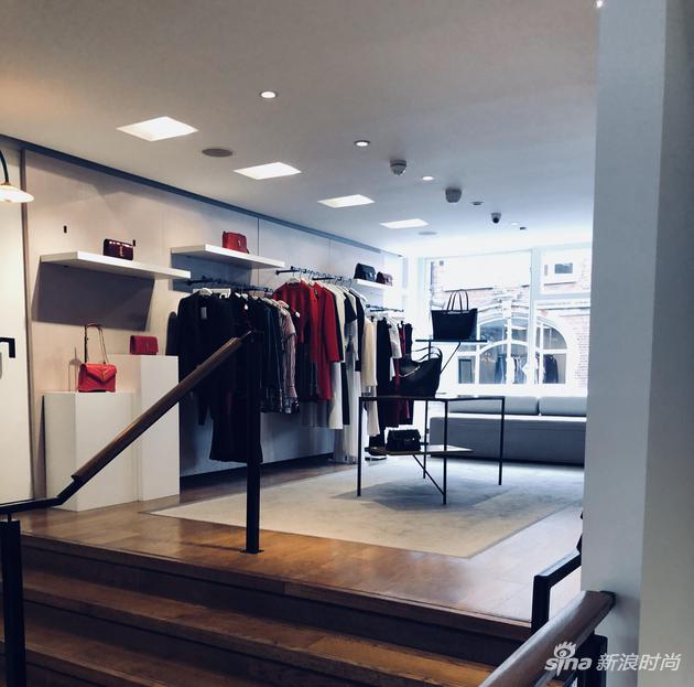 Browns店内