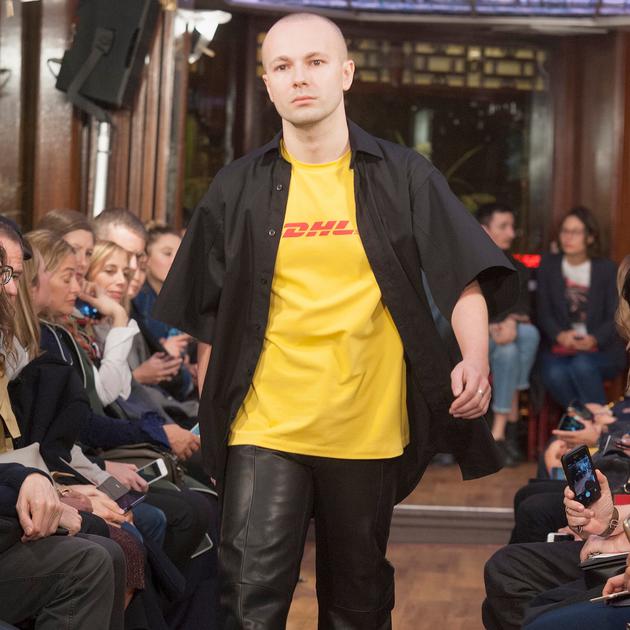 Vetements DHL T恤