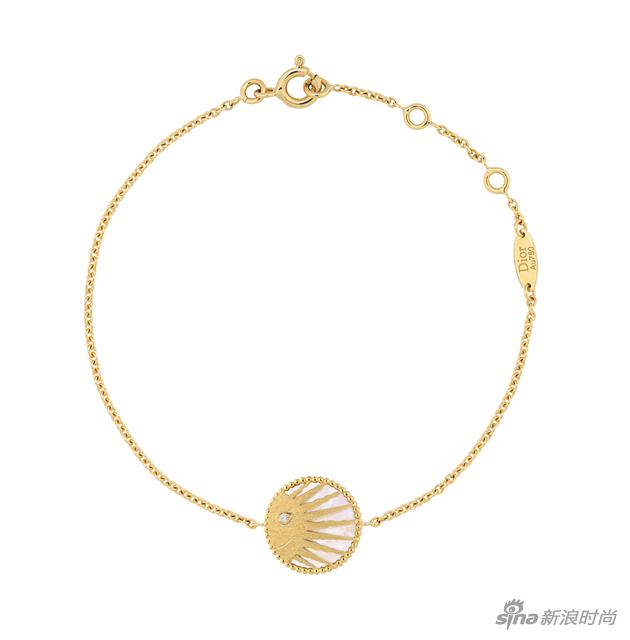 DIOR迪奥以爱为名，推出情人节甜蜜单品