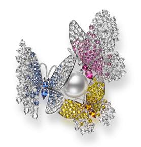 Praise to Nature 18K白金白南洋珍珠、蓝宝石、粉红宝石、黄宝石胸针配钻石 RMB 3，760，000