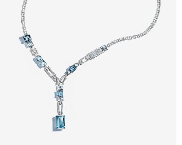 铂金镶嵌海蓝宝石与钻石项链，来自Tiffany & Co. 蒂芙尼2018 Blue Book高级珠宝系列