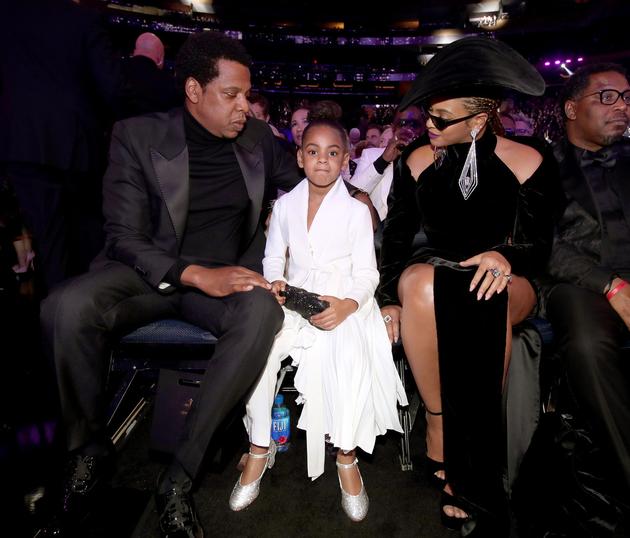 碧昂丝携老公Jay-Z和女儿Blue一同出席格莱美