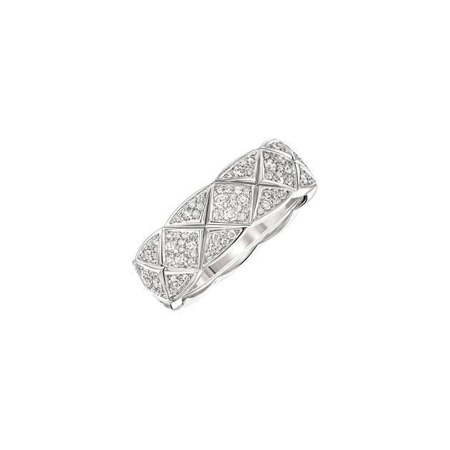 香奈儿COCO CRUSH系列白18K金铺镶钻石戒指（精致款）￥79,200
