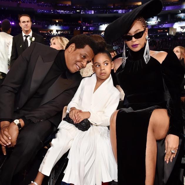 碧昂丝携老公Jay-Z和女儿Blue一同出席格莱美