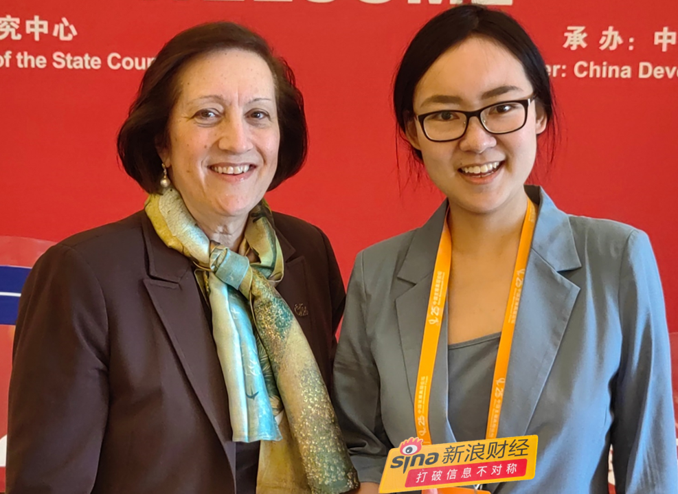 奥的斯全球公司董事会主席朱蒂（Judy Marks）与新浪财经