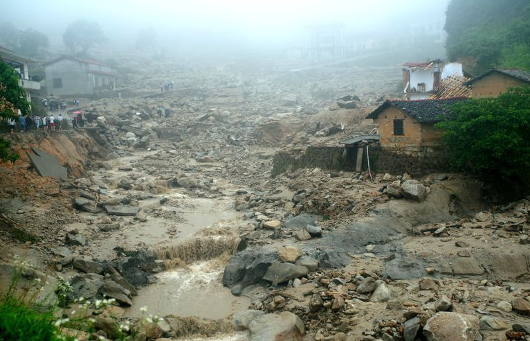 焦作万方厂区遭受山洪灾害