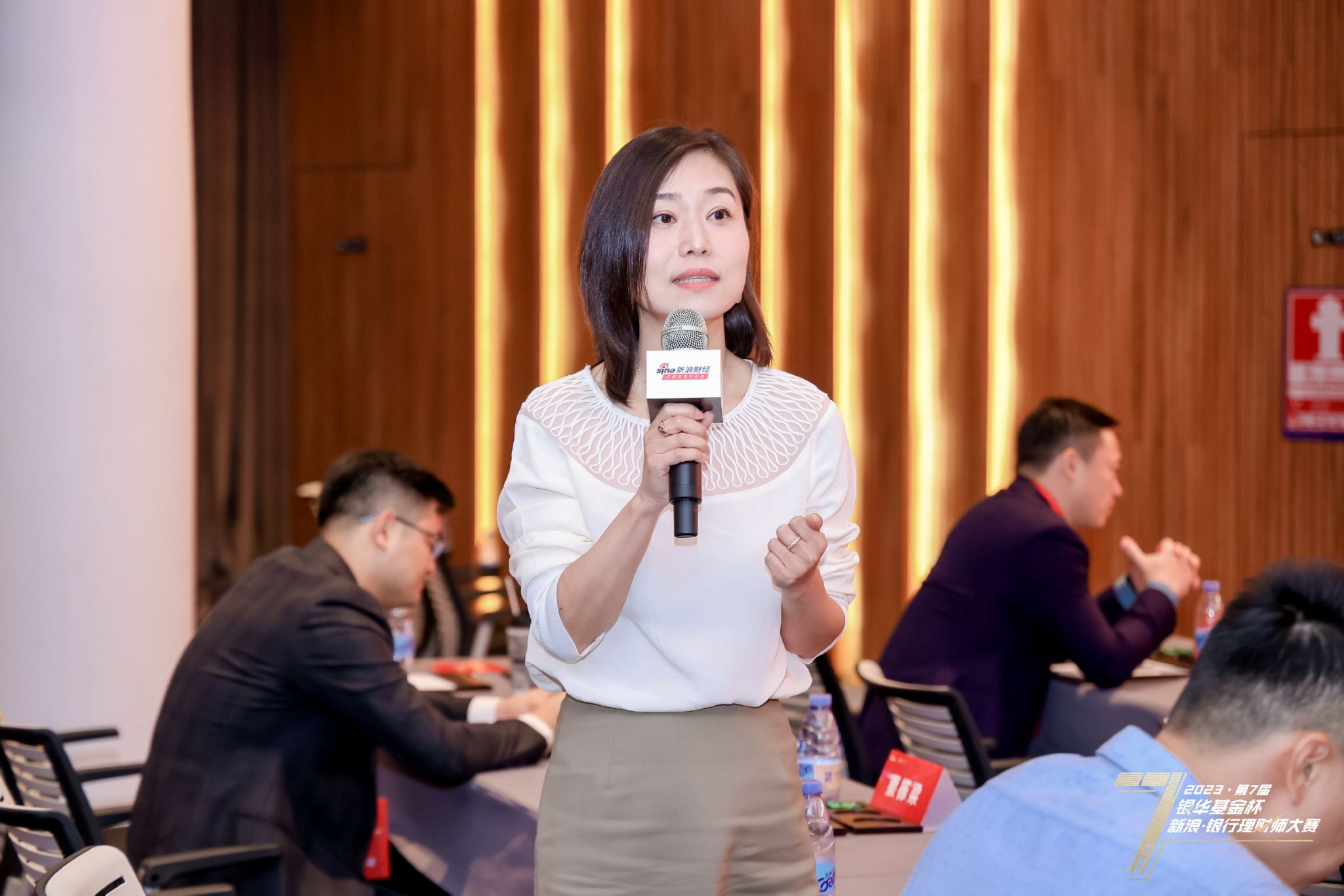 银华基金渠说念业务总部董事总司理、南区发扬东说念主沈力现场共享