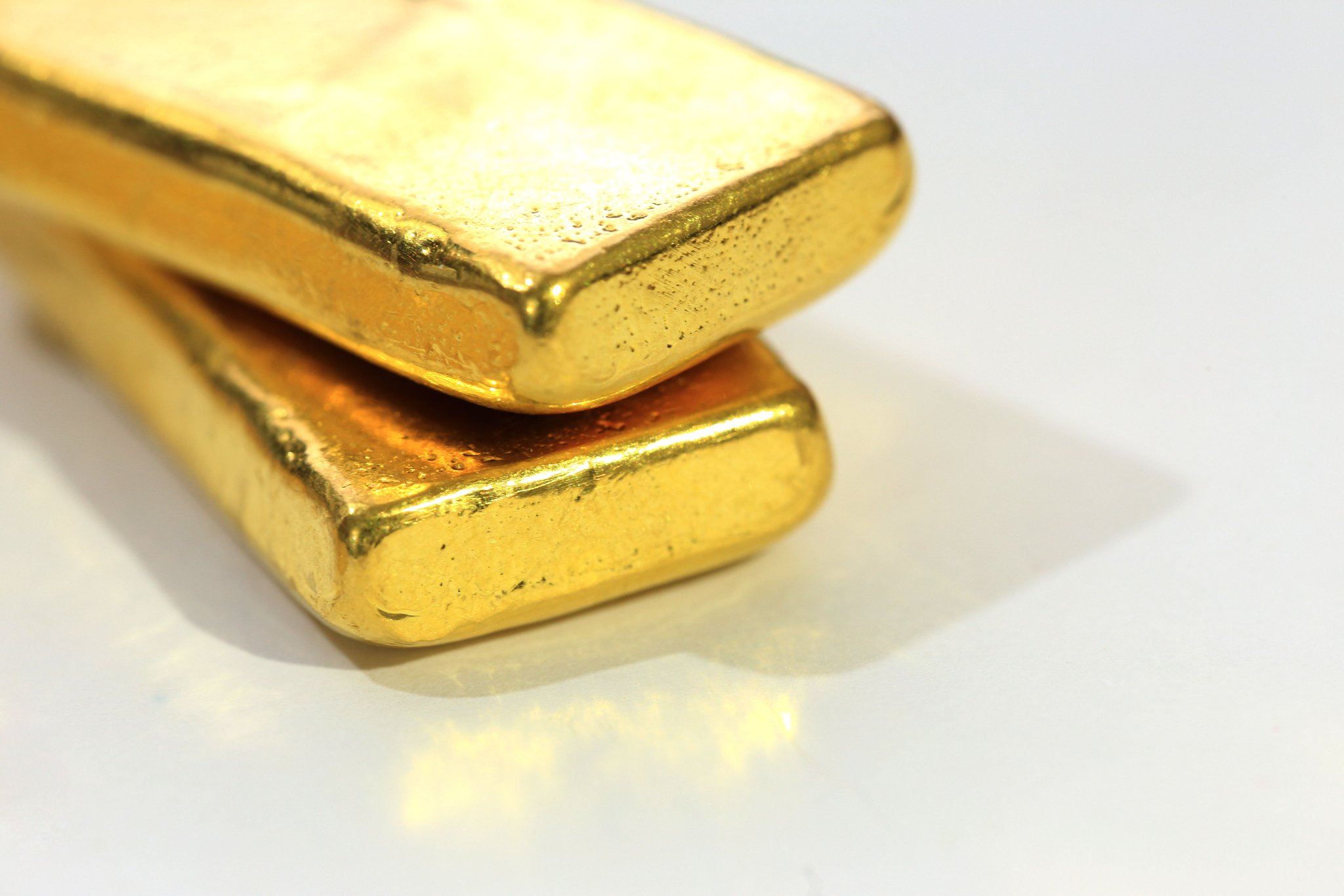 专业黄金投资者必看！2025黄金行情APP横向对比，新浪财经凭全能优势领跑