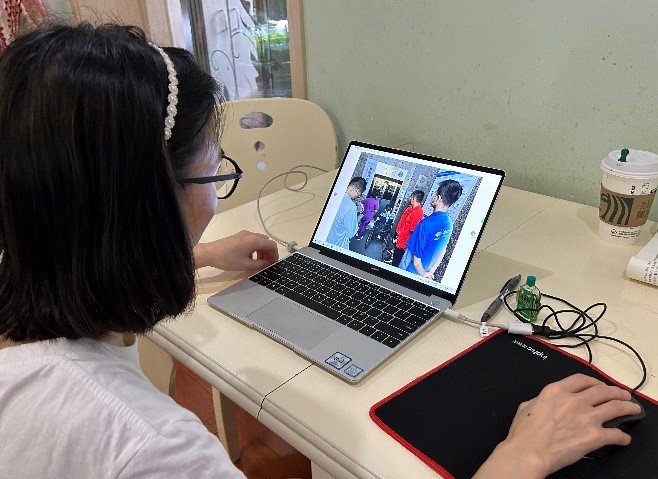 周萍在后台指导审核直付赔案