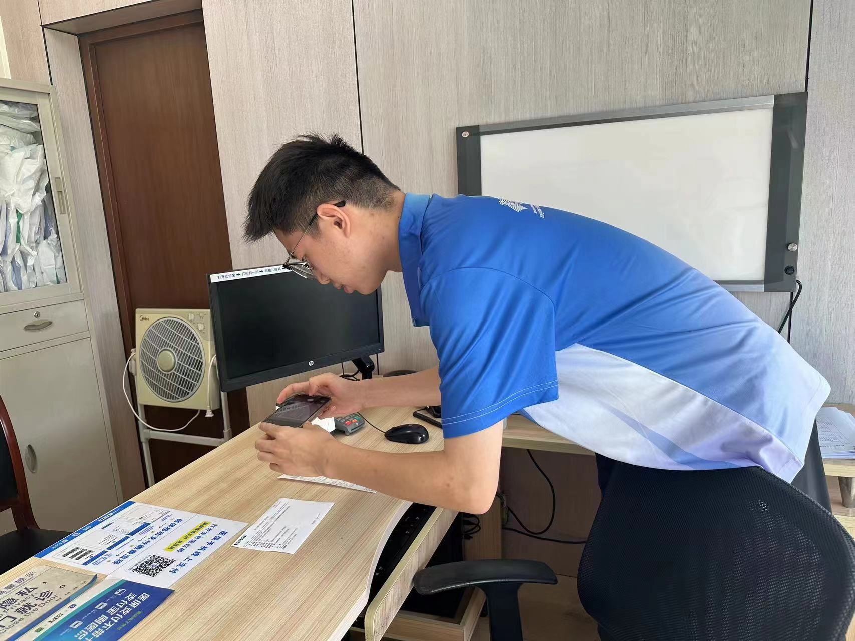 巫云峰在驻点医院服务