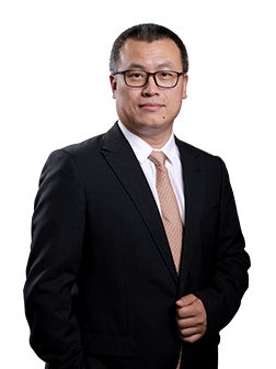  Host Deng Qingxu, Senior Vice President of Sina