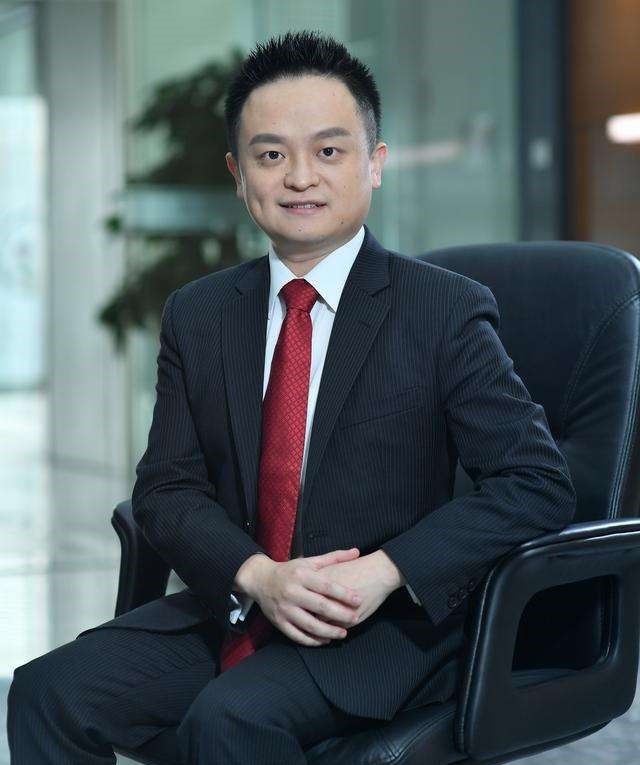 余昊
