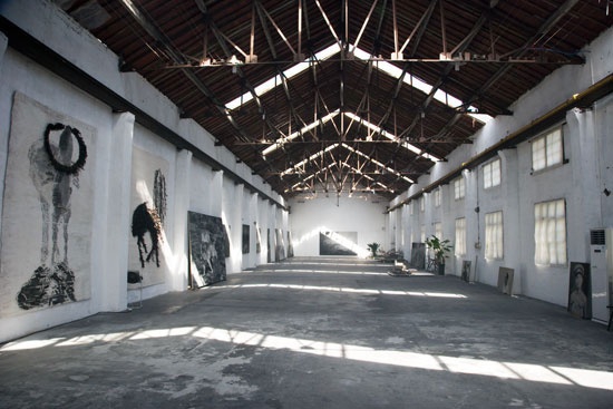 张洹工作室环境及代表作品